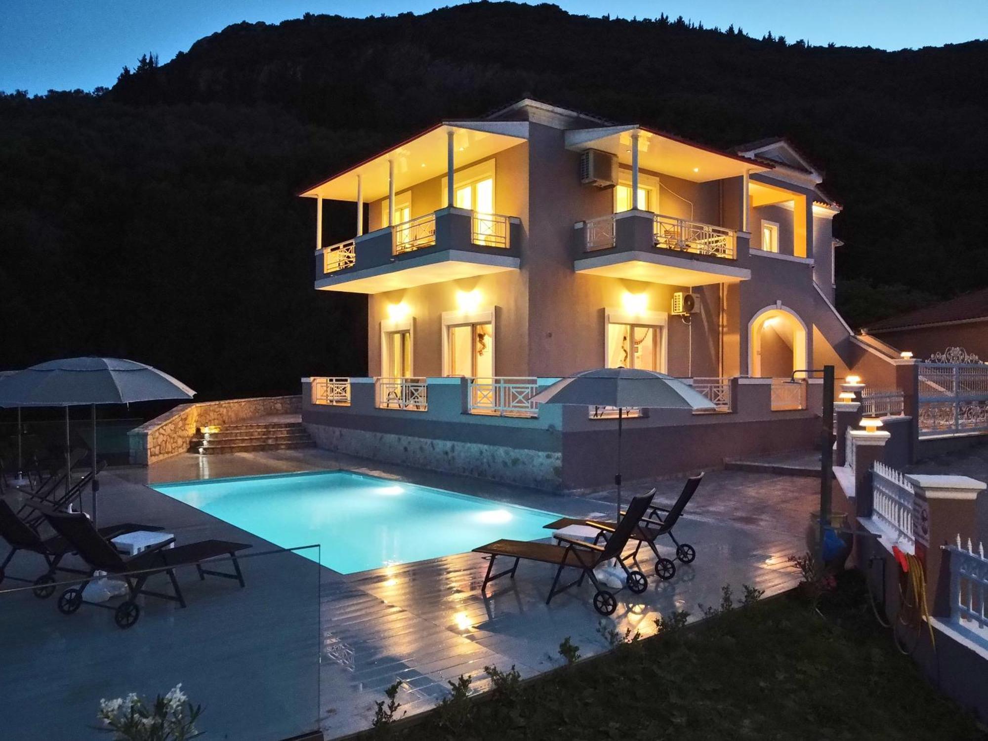 Villa Euphoria Apts Afión 外观 照片
