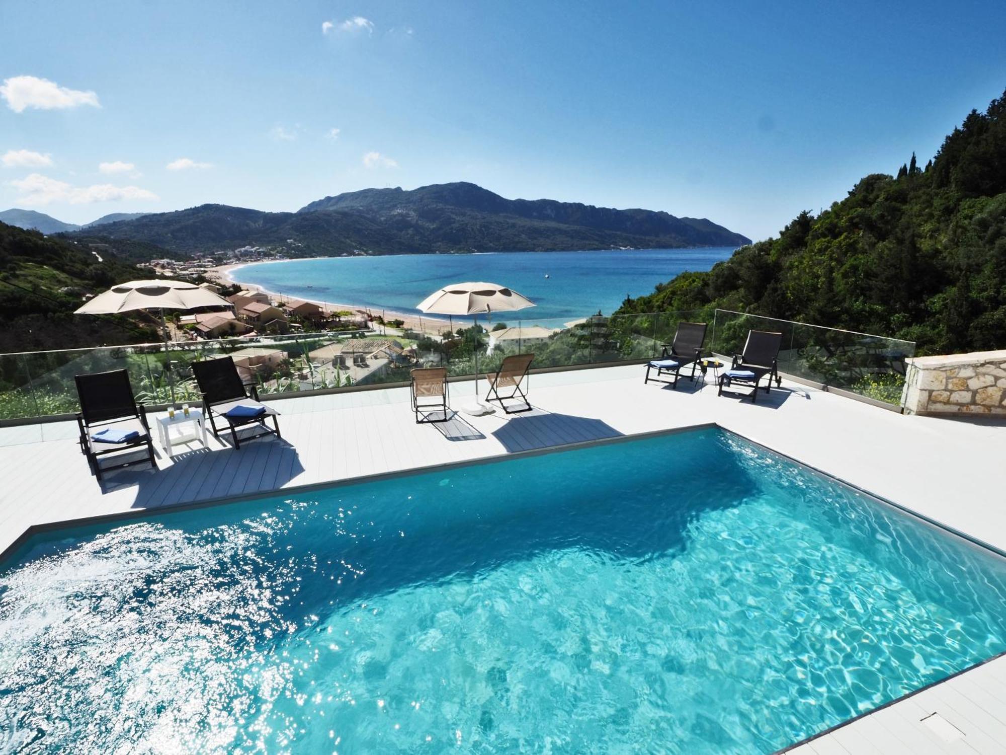 Villa Euphoria Apts Afión 外观 照片