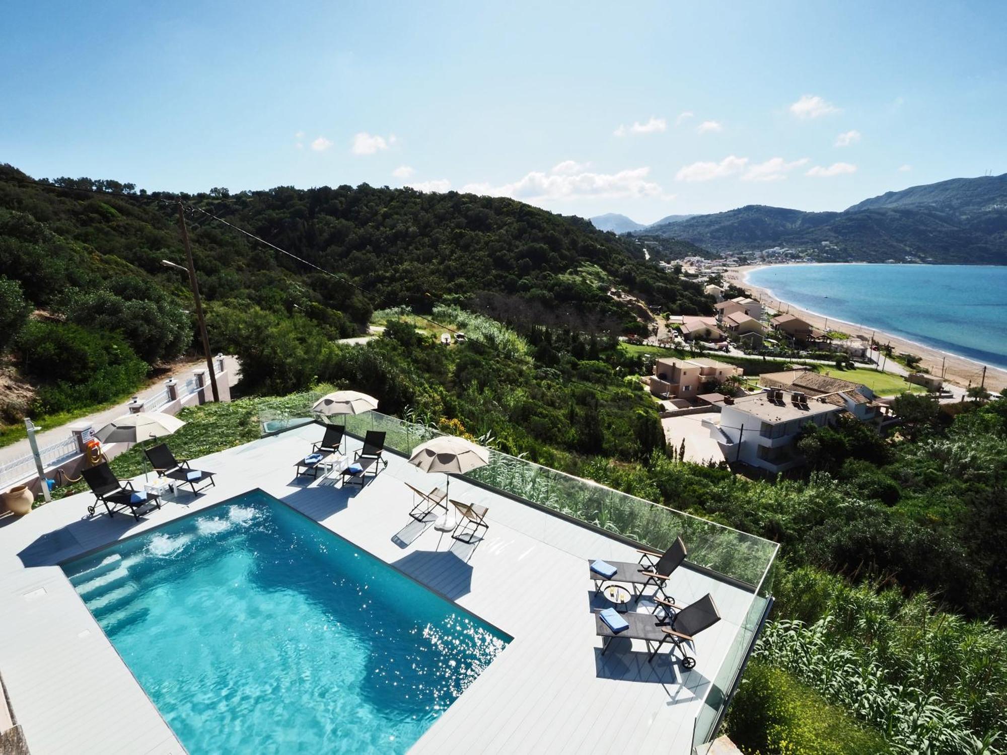 Villa Euphoria Apts Afión 外观 照片
